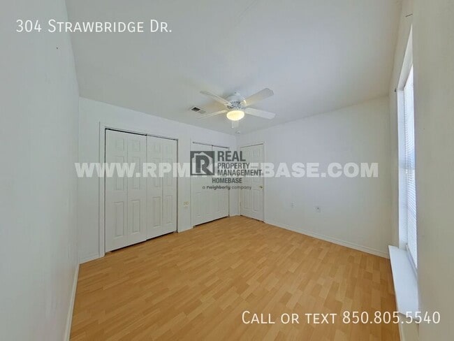 Building Photo - 304 Strawbridge Dr
