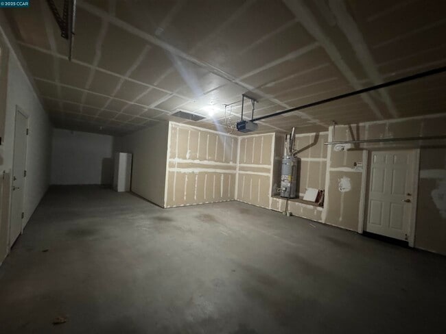 Building Photo - 4641 Palomino Way