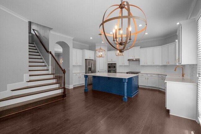 Building Photo - Stunning All-Brick Home in BridgeMill Community!