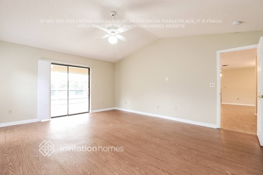 Building Photo - 5461 Oakridge Dr