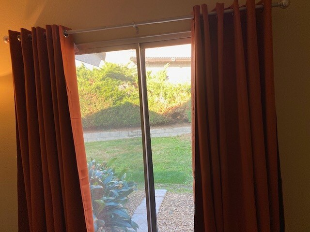 Building Photo - 2343 Lake Forest St