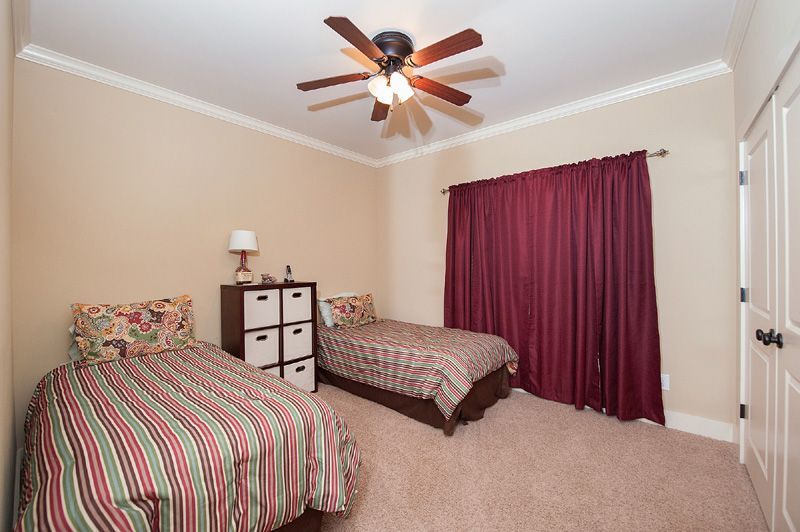 Building Photo - 125 Camden Pl