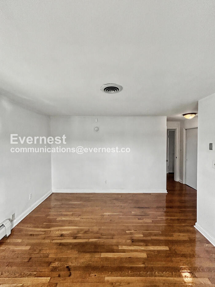 Building Photo - 616 S Jefferson St