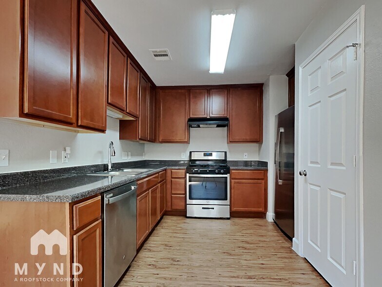 Building Photo - 8418 Laura Koppe Rd