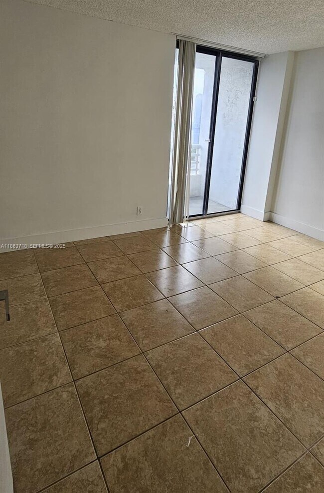 Building Photo - 3300 NE 192 St