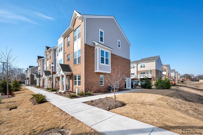 Building Photo - 908 Jenkins Ct
