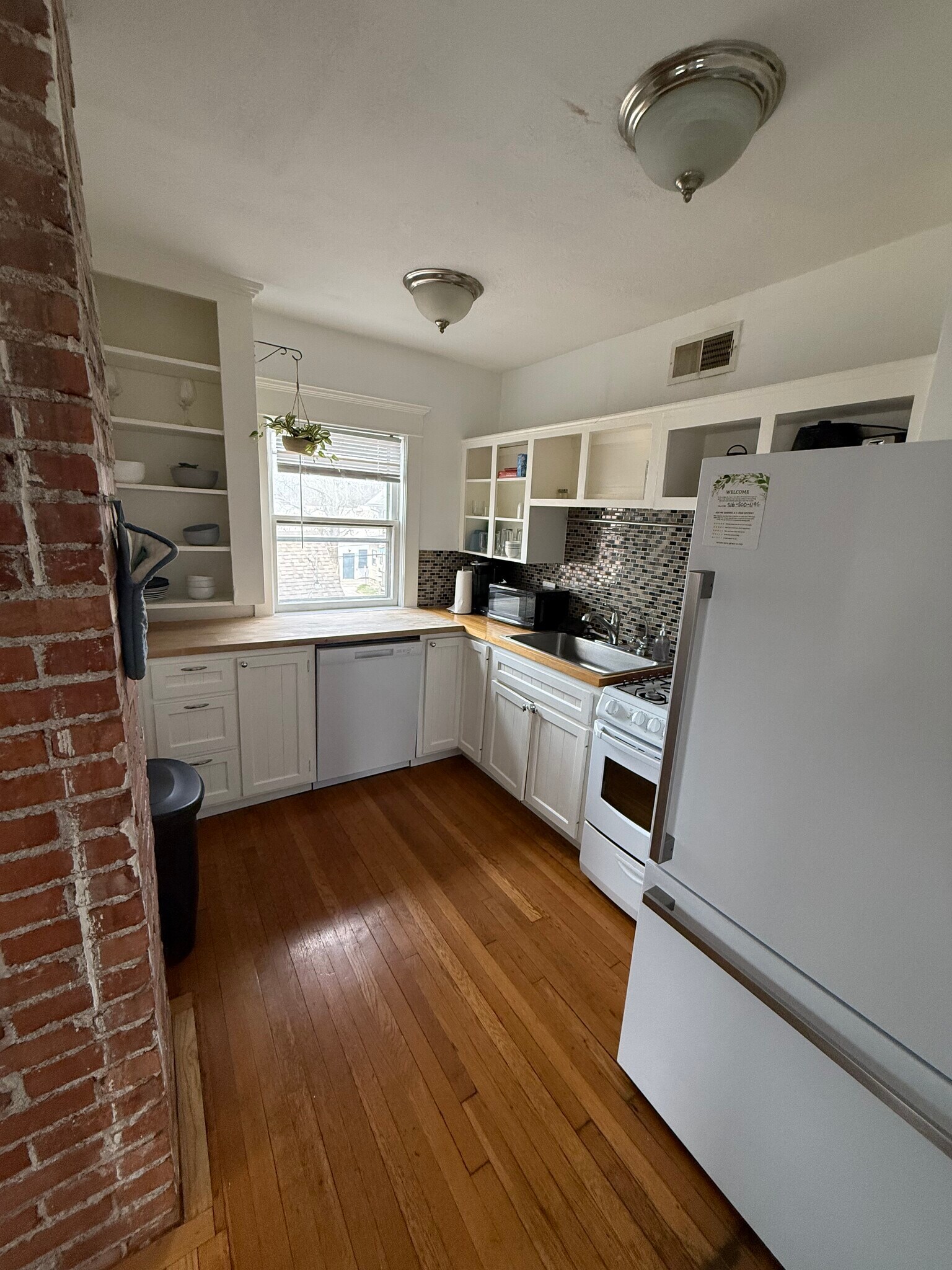 Building Photo - 3704 Jefferson St