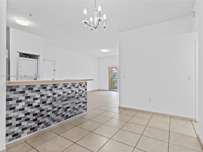 Building Photo - 7260 NW 114th Ave