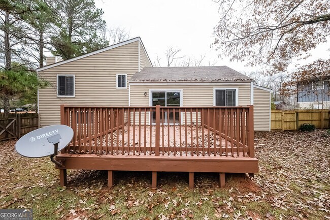 Building Photo - 120 Avalon Way