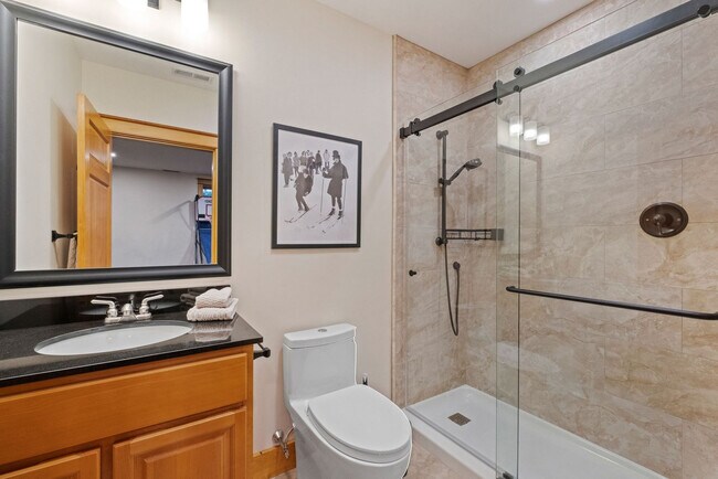 Building Photo - 20 Yellow Birch Cir