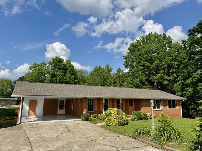 Building Photo - 4469 GA-42