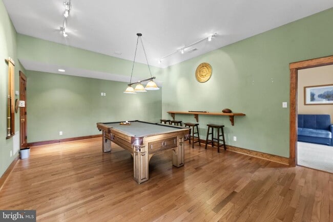 Building Photo - 3535 Meadow Rd