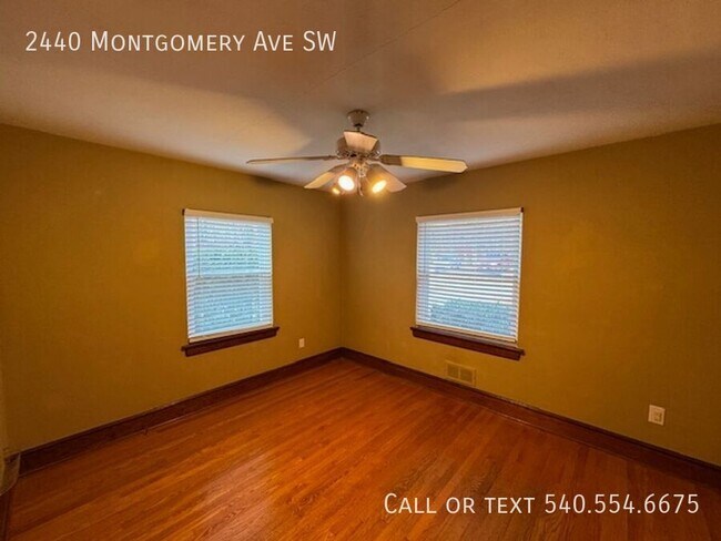 Building Photo - 2440 Montgomery Ave SW