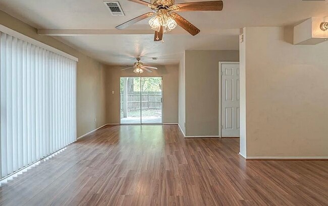 Building Photo - 1202 E Red Cedar Cir