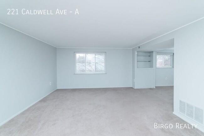 Building Photo - A Spacious 1 Bed/1 Bath APARTMENT in WILME...