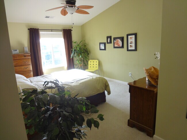 Master - 2275 Pinnacle Ct