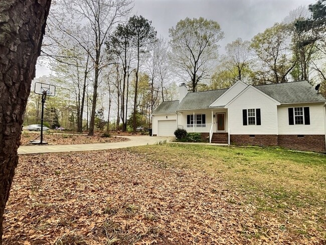 Building Photo - 20 Hollyfield Ln