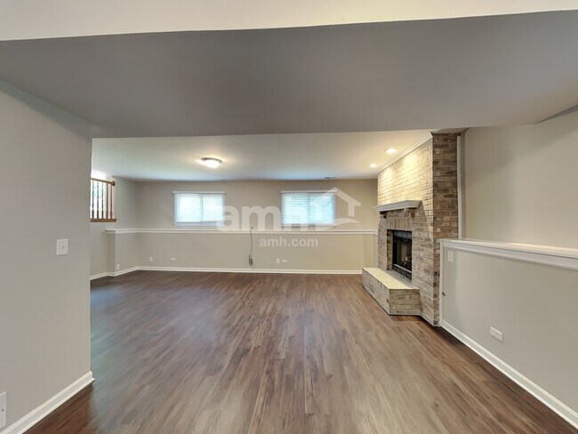 Building Photo - 3612 Fawn Ln