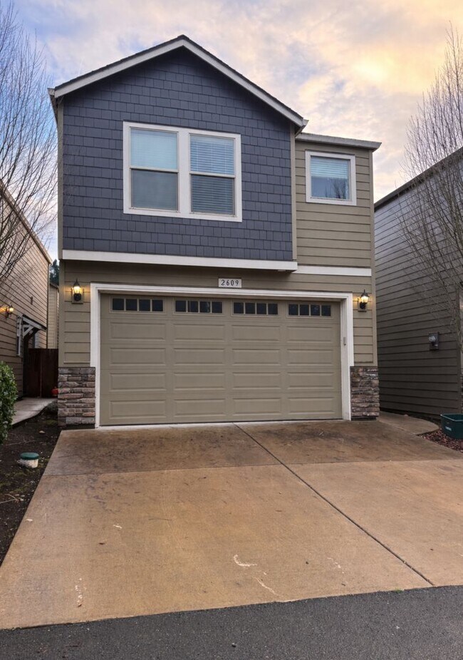 Building Photo - 2609 NE 131st Ct