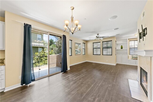 Building Photo - 1863 Hazel Ct