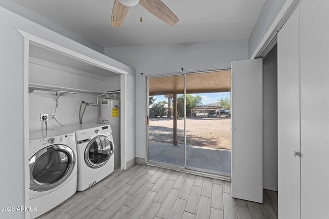 Building Photo - 692 W Wickenburg Way