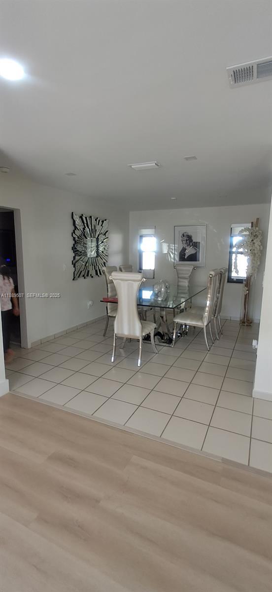 Building Photo - 1417 SW 139th Ave