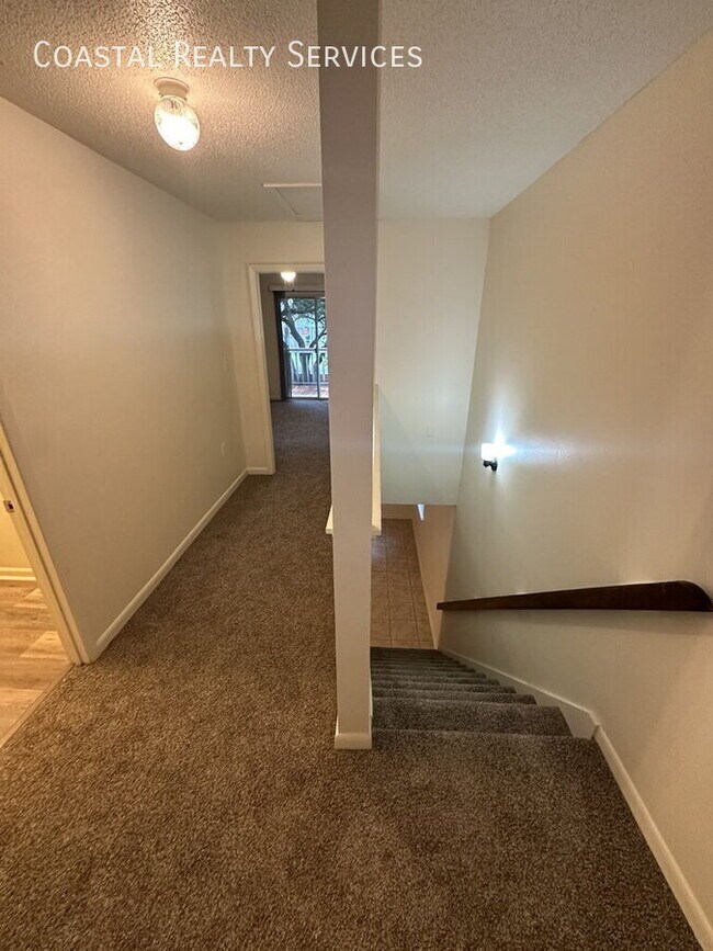 Building Photo - 122 Scottwood Dr SE