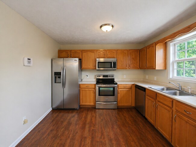 Building Photo - 994 Bobcat Dr