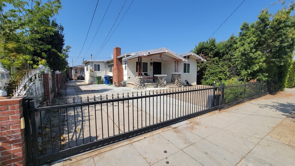 Building Photo - 1243 N Alexandria Ave