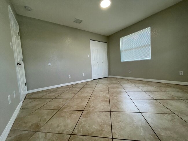 Building Photo - 2886 Harson Way