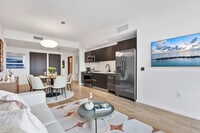 Building Photo - 398 NE 5th St