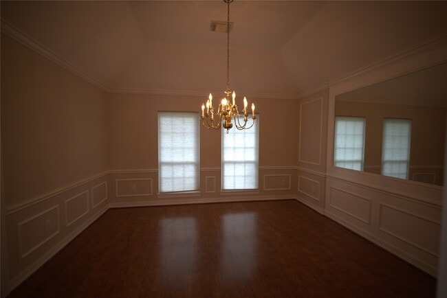 Building Photo - 1839 Lakewinds Dr