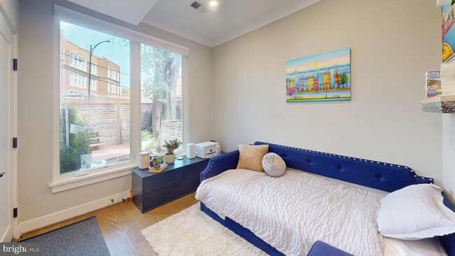 Building Photo - 226 Kentucky Ave SE