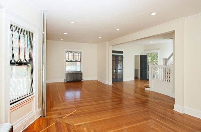 Building Photo - 62 Whitney St