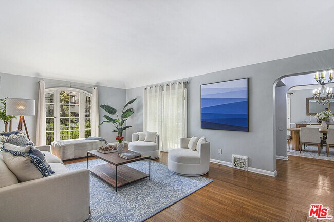 Building Photo - 157 S Mansfield Ave