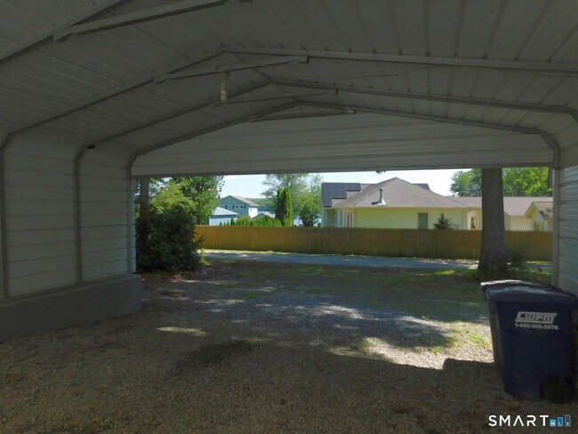Building Photo - 60 Osga Ln