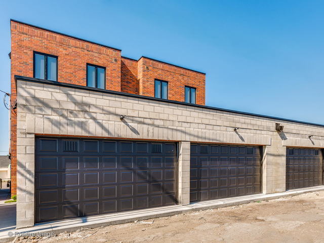 Building Photo - 7355 W Grand Ave