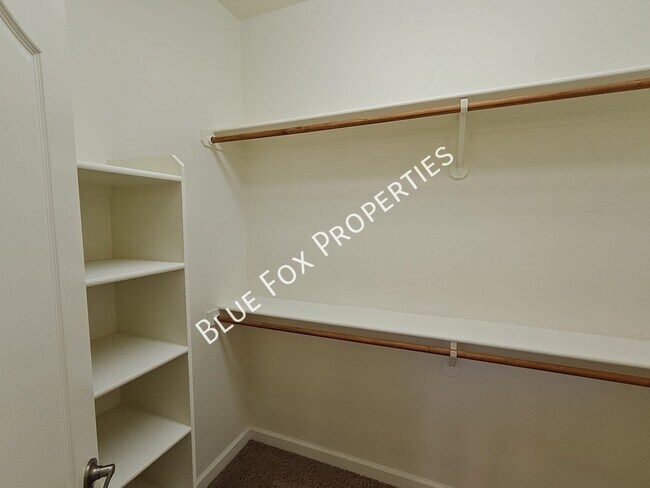 Building Photo - 12812 N Camino Vieja Rancheria