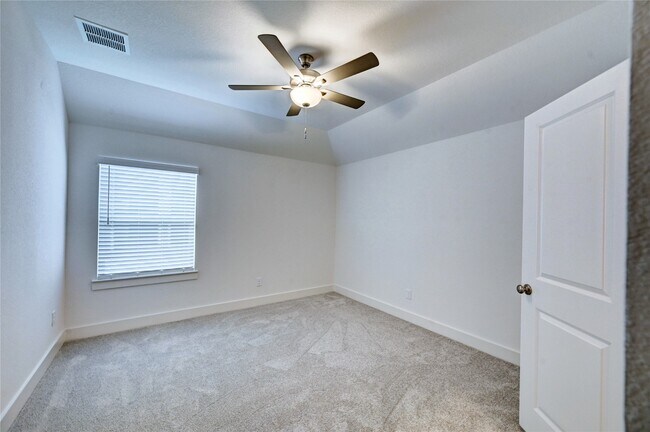 Building Photo - 7302 New Pecan Dr