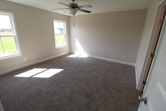 Building Photo - 6083 Forest Dr