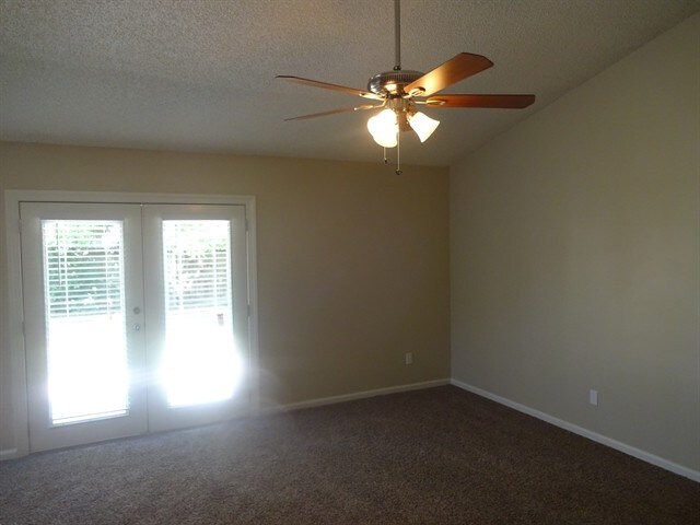 Building Photo - 785 Port Wine Ln