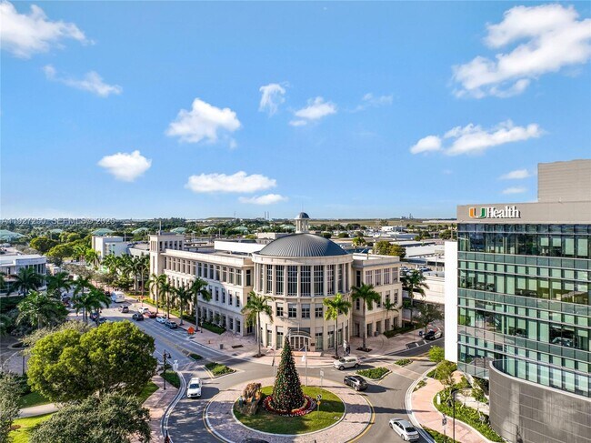 Building Photo - 5300 Paseo Blvd