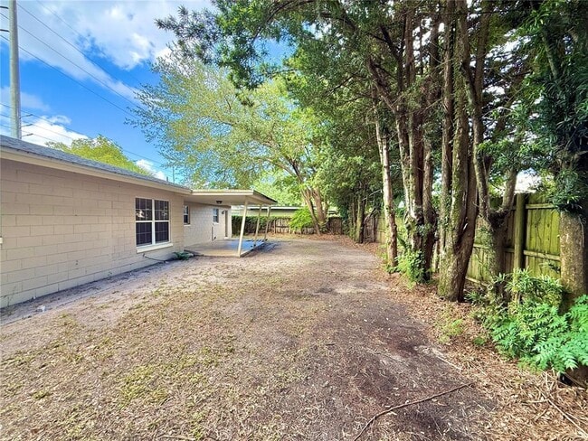 Building Photo - 2810 Flowertree Rd