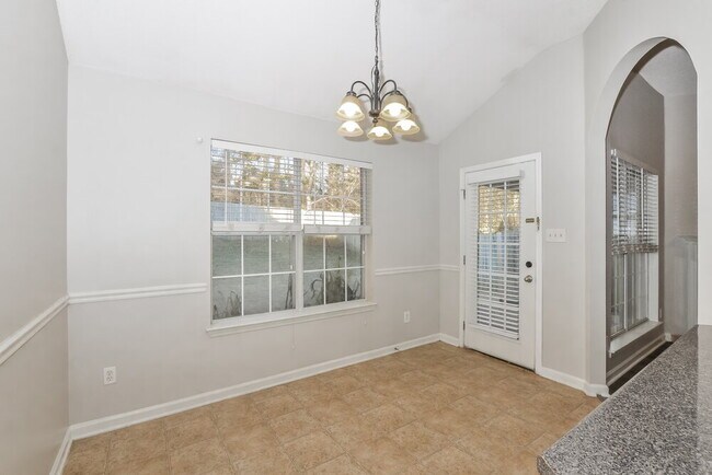 Building Photo - 155 Garden Springs Dr