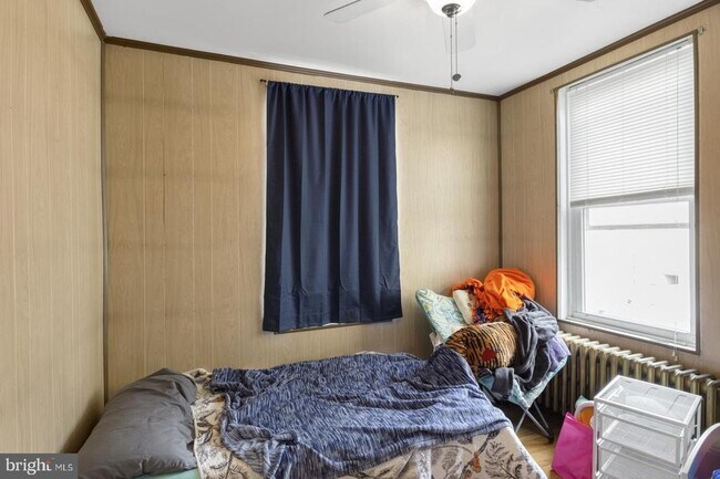 Building Photo - 2446 Memphis St