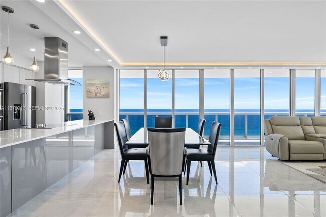 Building Photo - 1830 S Ocean Dr