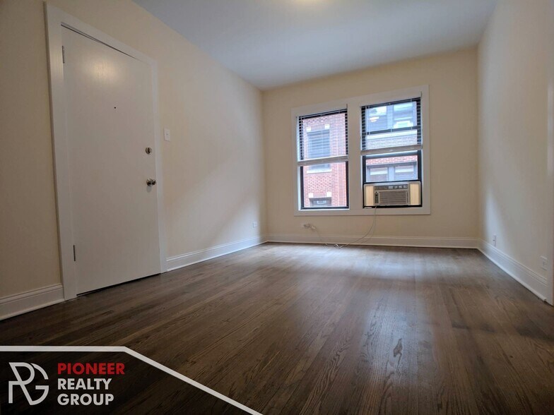 Building Photo - 2648 N Spaulding Ave