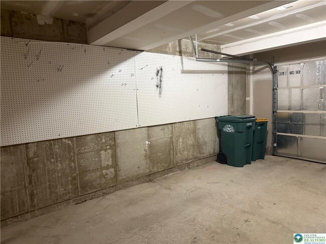 Building Photo - 4046 Clubhouse Ct