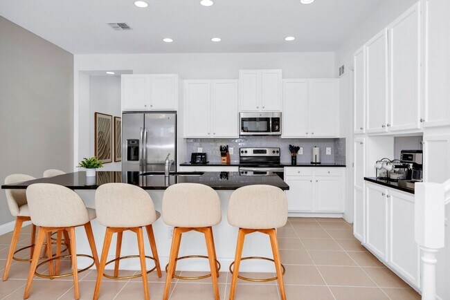 Building Photo - 302 Captiva Dr