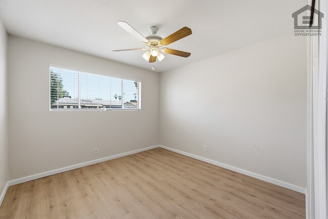 Building Photo - 4Bed/2Bath House at 35th Ave/Cactus! Ready for Immediate Move-In! -- NO HOA! FULLY REMODELED!